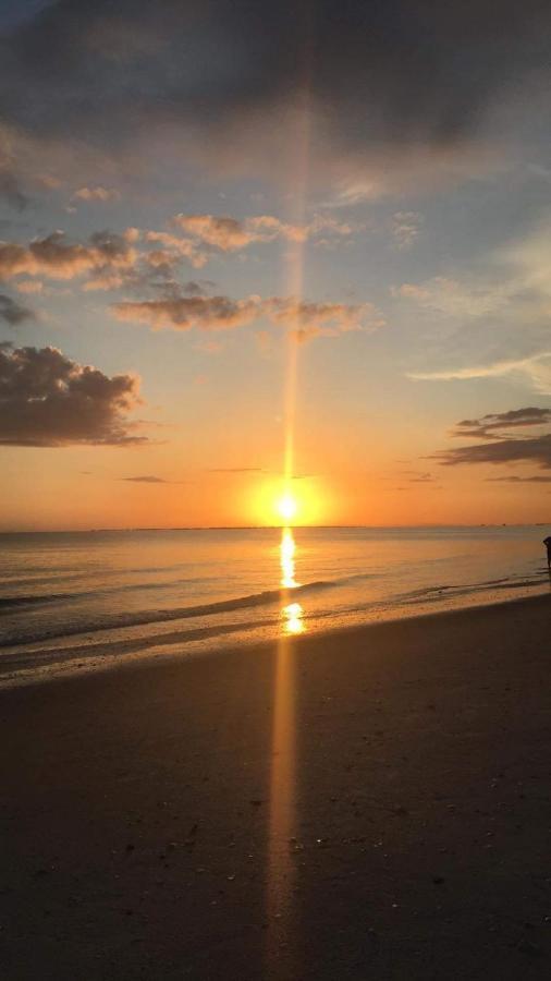 Ferienwohnung Welcome To The Paradise Fort Myers Beach Exterior foto